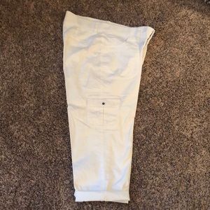 Lee Women’s Relaxed Fit White Capris Size 12